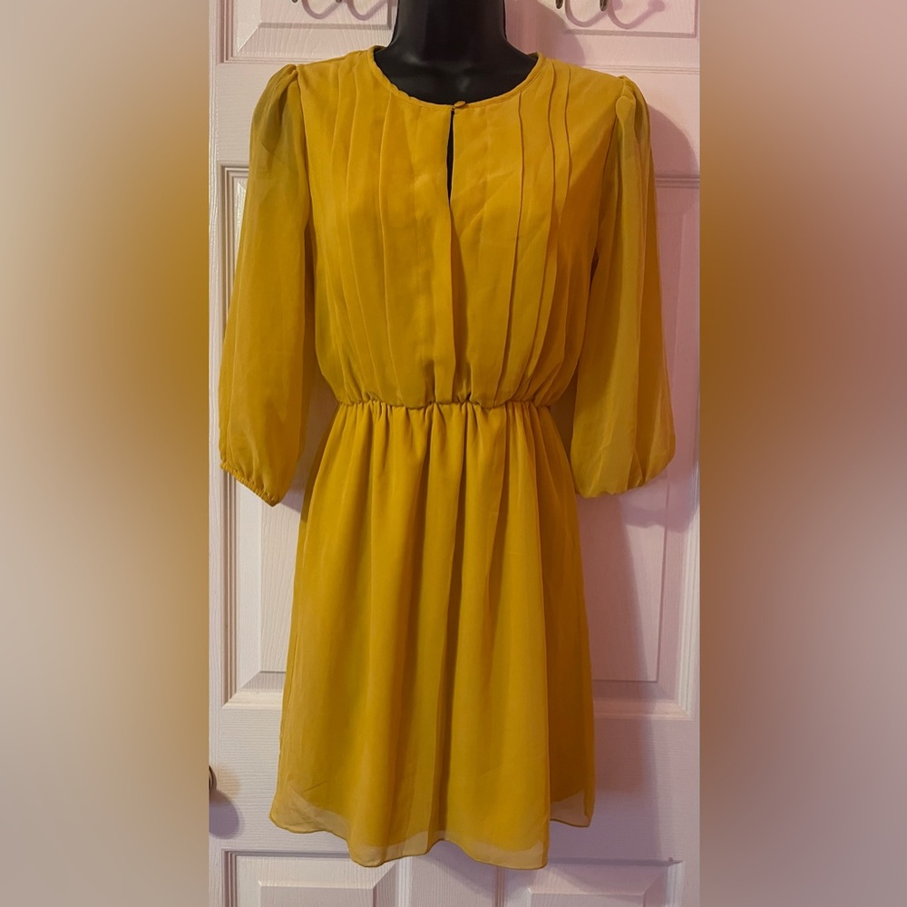 Sweet Storm Mustard 3/4 Sleeve Mini Dress Size S